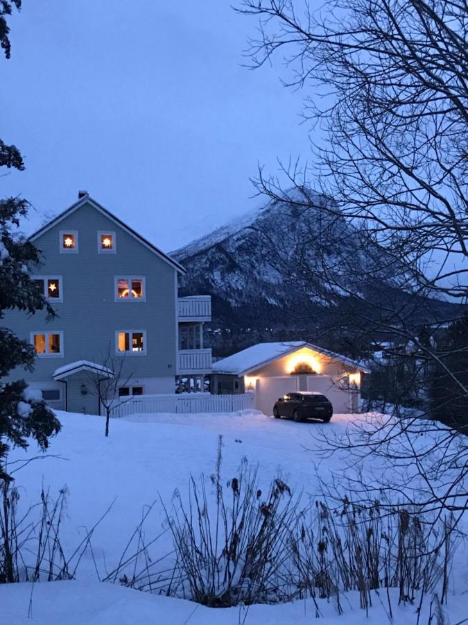 Apartment Dreamvalley Isfjorden Esterno foto