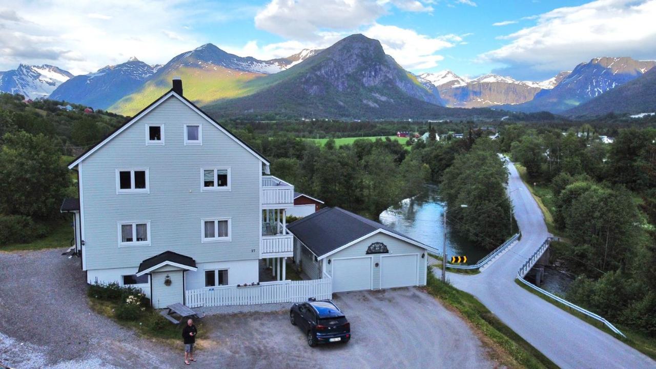 Apartment Dreamvalley Isfjorden Esterno foto