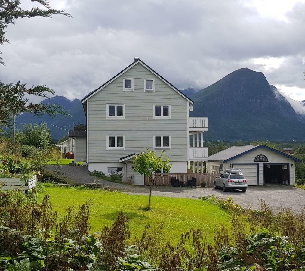 Apartment Dreamvalley Isfjorden Esterno foto